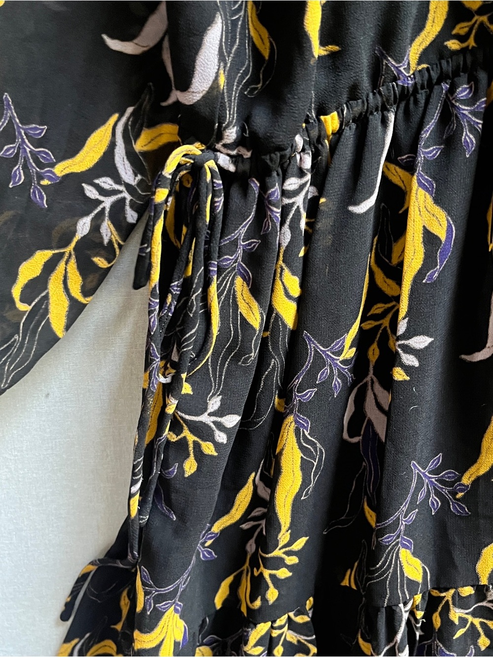 Le Fou Wilfred Aritzia Floral Chiffon Tiered Dress Black Size XL - Picture 12 of 12
